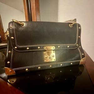 Louis Vuitton Suhali Black Le
TALENTUEUX Bag Gold
